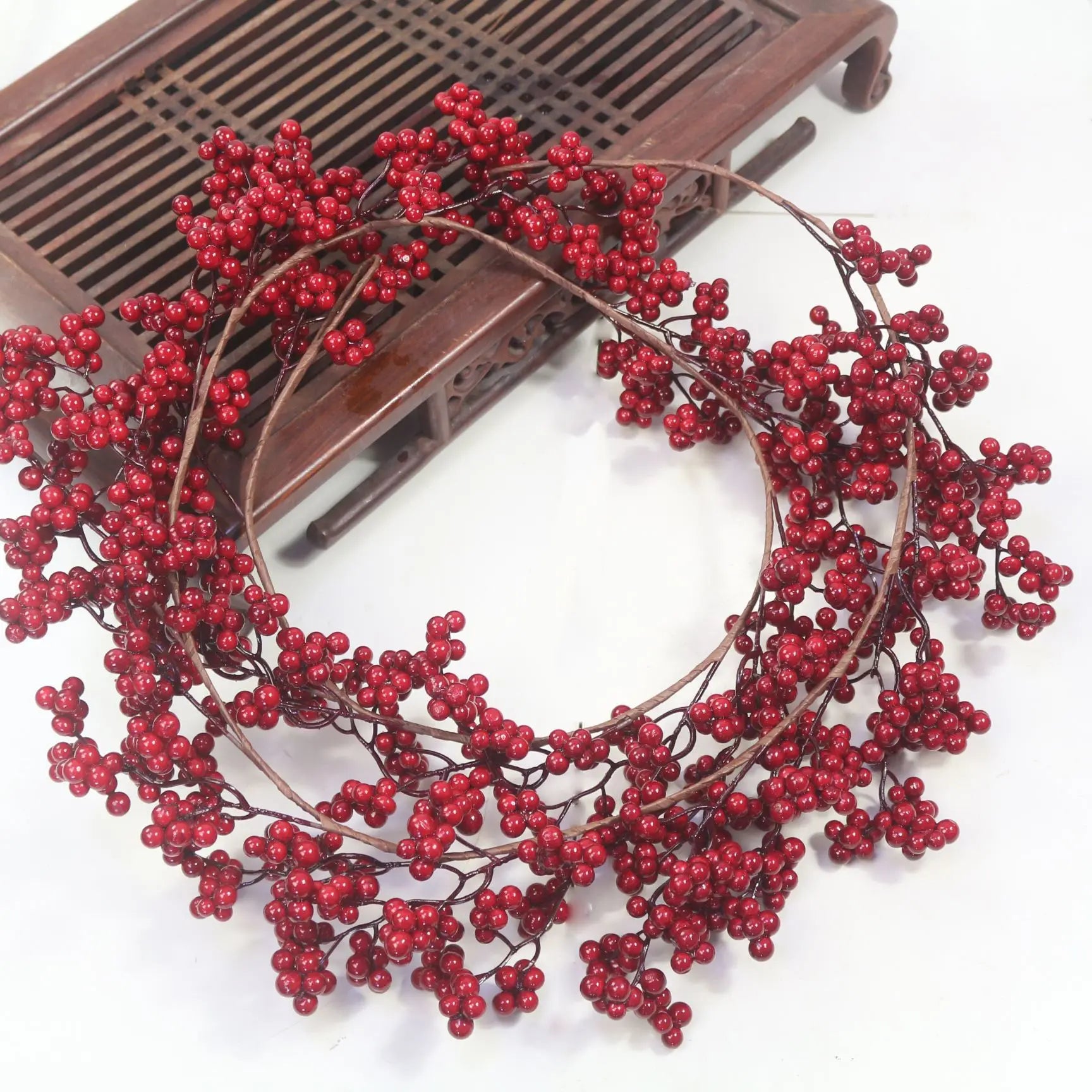 5.9ft/180cm Red Berry Christmas Garland Optional lighting Gold Silver Berry Artificial Garland Christmas Decoration for New Year